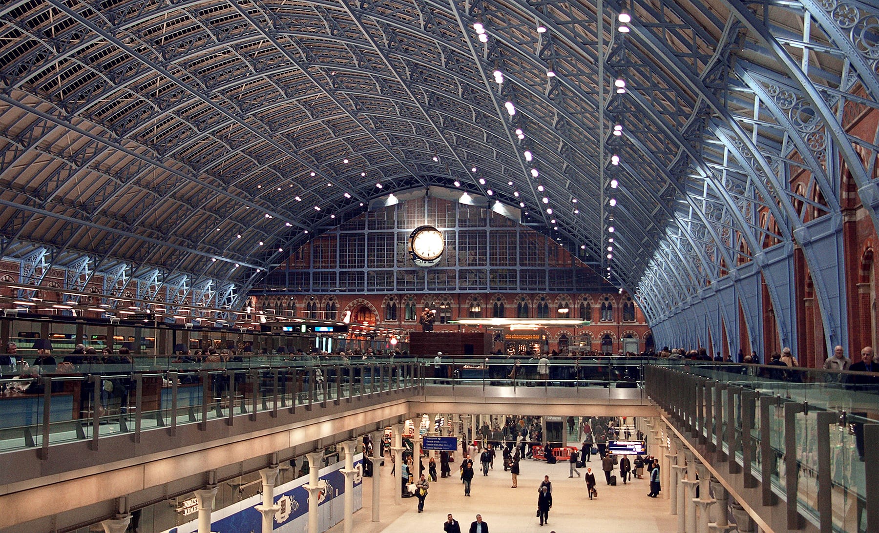 Everything You Need to Know About Luggage Storage at St Pancras